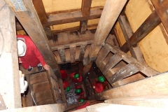 Runter in den Schacht