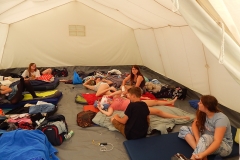 Das warme Zelt wird zum entspannen benutzt